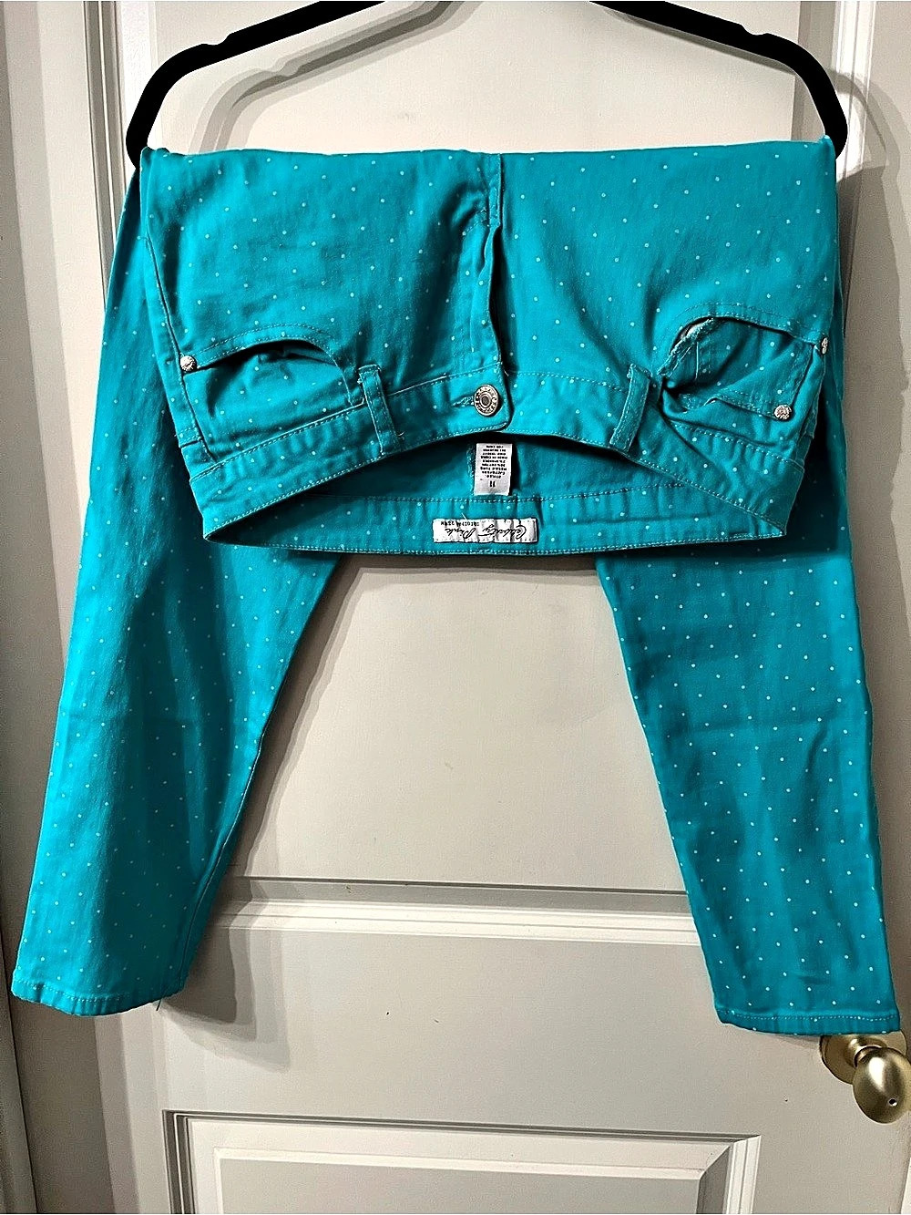 Celebrity Pink Polka Dot Cropped Pants Blue Size 11